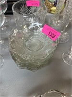 LOT OF IRIS PATTERNED GLASS BOWLS