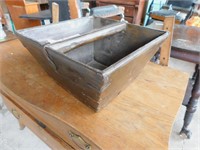 Wood box with handle
