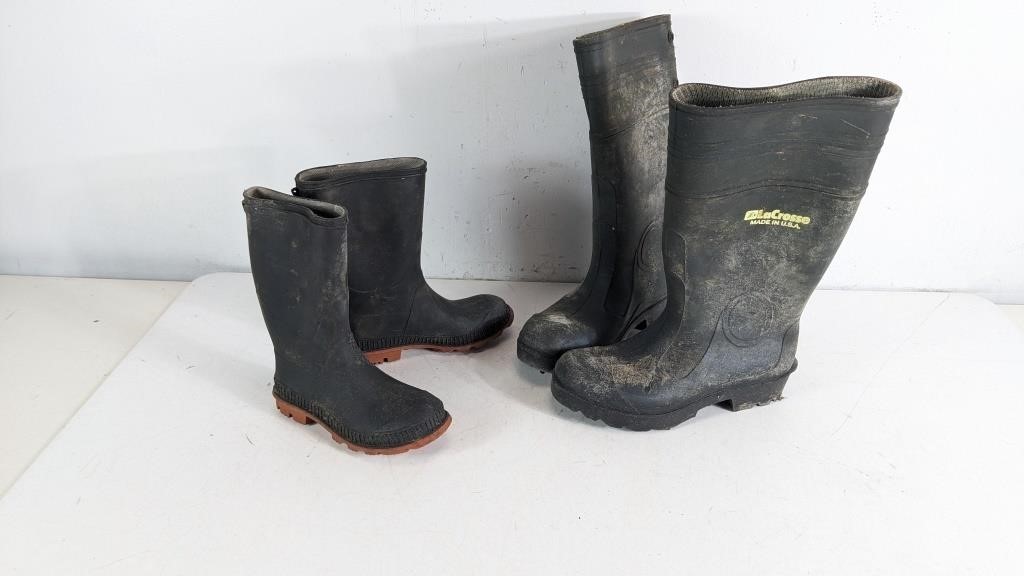 (2) Rain Boots