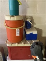 4 COOLERS & 3 WATER JUGS+CAMPING CHAIR