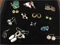 SELECTION OF PIERCED EARRINGS, 13 PAIRS