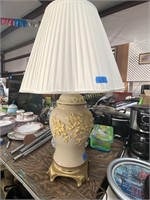 Golden Poppie Lamp w/shade