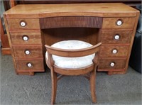 Cute Vintage Rushville Furniture Vanity/Desk &