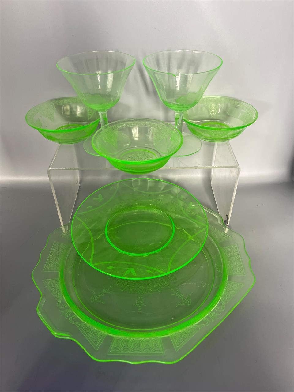 Uranium glass dishes bowls and more