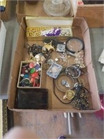 BUTTONS, JEWELRY, MISCELLANOUS ITEMS