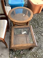 Lot of 2 small wooden  coffee tables with glass to
