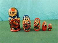 Russian wooden nesting/ Matryoshka dolls