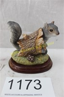 Homco Squirrel in a Log Figurine w/Wood Base