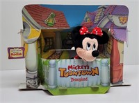 Mickey’s Toontown Minnie Disney Theater 1993