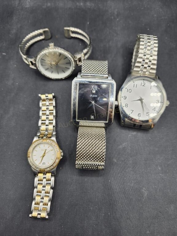 Watches Guess ( Working ) Kim Roger's Bolva