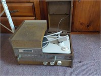 Vintage elecgtrone stereophonic record player UP
