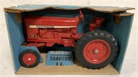 1/16 International Farmall 544 Tractor,NIB