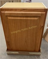Hampton Bay 21” Cabinet Medium Oak $136 Retail