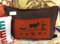 Dutchman pillow