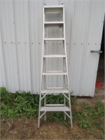 EXTEND LADDER