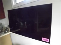 TCL Roku 43" TV (Wall Mount Is Not Included)