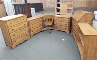Maywood Furniture 8 Piece Bedroom Set. Twin Bed
