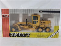Joal Diecast compact caterpillar tractor