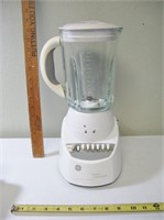 GE 450 Watt 12 Speed Blender Works