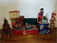 Christmas Decor & Supplies
