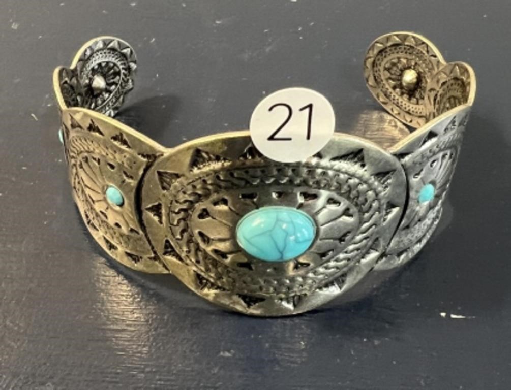 Silver & Turquoise Cuff Bracelet U230