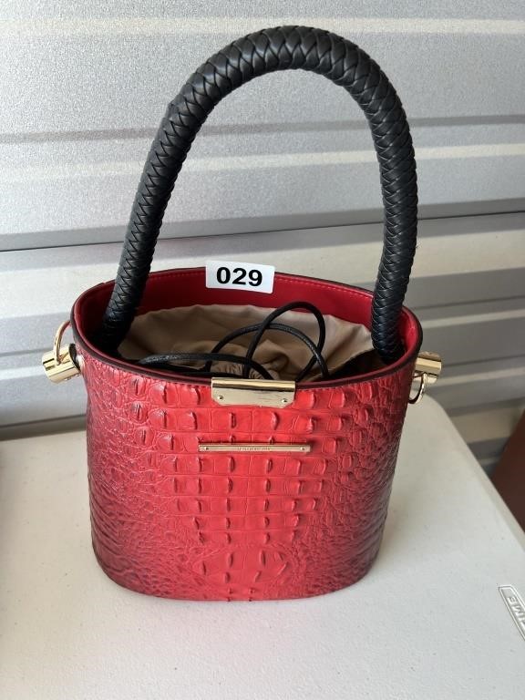 Brahmin(Knock Off) Bucket Purse U230