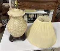 Basket Weave Porcelain Vase Lamp