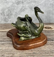 Bronze Swan With Cygnets