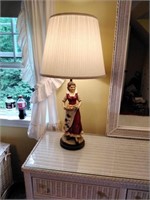2 figural lamps