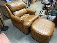 Vintage Ethan Allen leather chair & ottoman