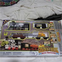 Golden Creek 14 Piece Train Set w/box