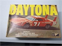 Daytona #71 K&K Ins. Stock Car Racing Model Kit