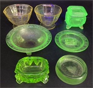 Uranium Depression Glass Sherbet Glasses, State