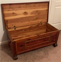 CEDAR CHEST W/COPPER TRIM