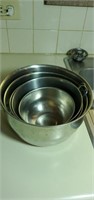 Set of 5 stainless steel mixing bowls