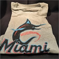 Miami Florida Marlins Large T-shirt