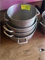 4 assorted size heavy duty pots