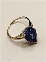 10kt Gold Sapphire Ring Size 8 3.59 Grams
