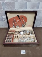 1947 Rogers silverware set with wood box