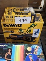 dewalt inverter & battery charger