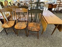 5 Spindle Back Kitchen Chairs & Table