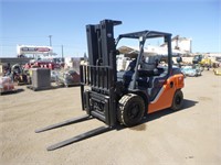 Toyota 8FD35U Forklift