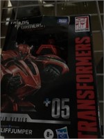 Transformers Studio Series Deluxe War for