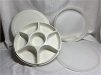 VTG Tupperware Divided Dish & Covered Carry