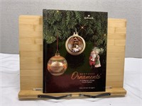 Hallmark Keepsake Ornaments Collectors Guide