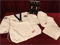 Taekwondo Approved Uniform w/ Shin Pads Size 3