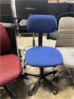 OFFICE CHAIR