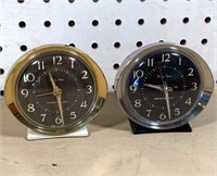 2pcs- vintage clocks