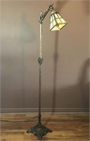 SLAG GLASS IRON ARTS & CRAFTS BRIDGE LAMP