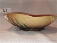 Roseville Apricot Wincraft Bowl Pottery